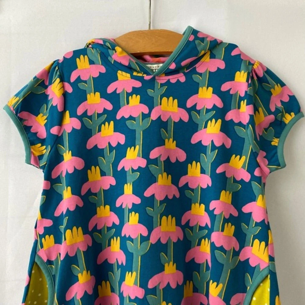 Finding Foxtale Whimsical Daisy Floral Hoodie Tunic Top Girls 10 Blue Pink Beach